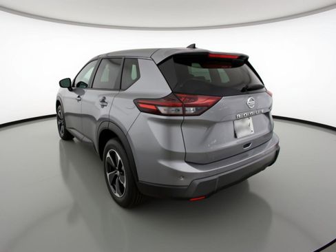 Used 2025 Nissan Rogue SV image 5