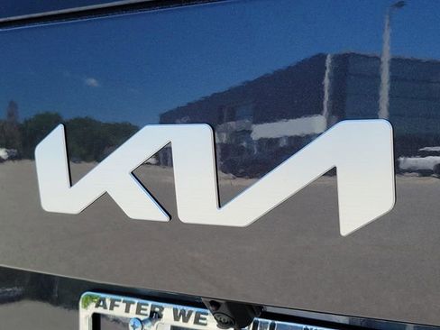 New 2027 Kia Telluride SX FWD image 8