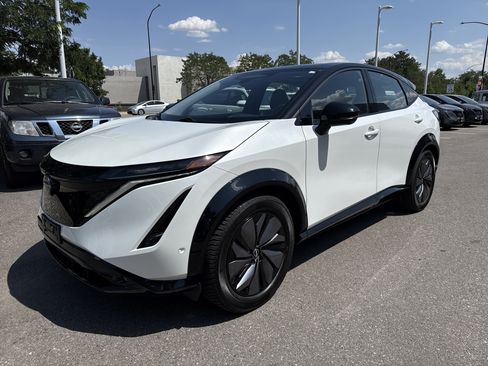 Certified 2023 Nissan Ariya AWD/4WD image 5
