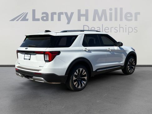 New 2026 Ford Explorer Platinum w/ LUX Leather Package AWD/4WD image 5