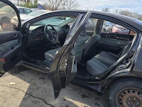 Used 2009 Mitsubishi Galant ES image 8