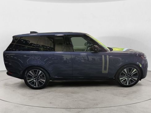 New 2025 Land Rover Range Rover SE image 7