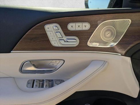 New 2026 Mercedes-Benz GLS 450 4MATIC image 4