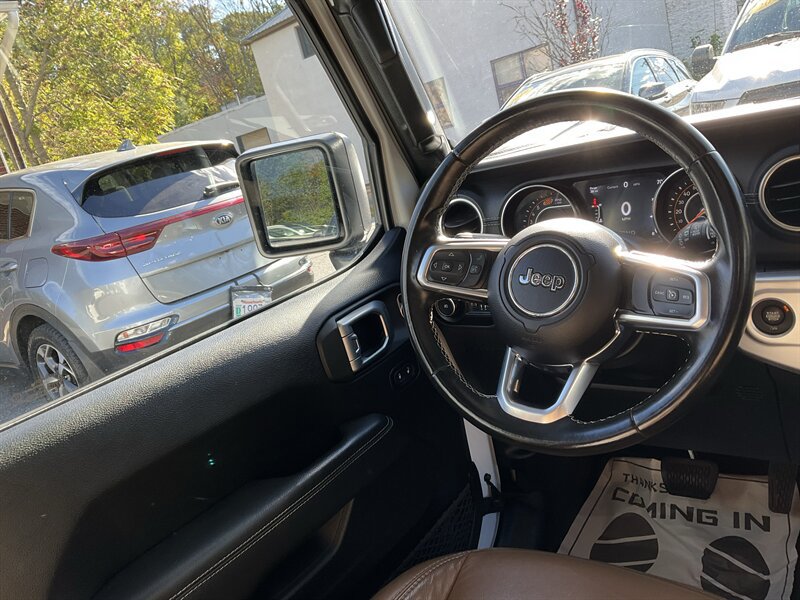 Used 2020 Jeep Wrangler Unlimited Sahara AWD/4WD image 21
