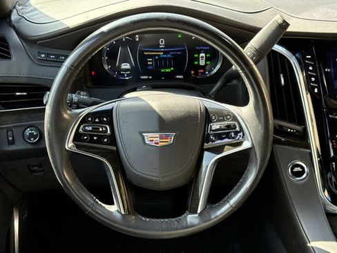 Used 2020 Cadillac Escalade Platinum AWD/4WD image 14