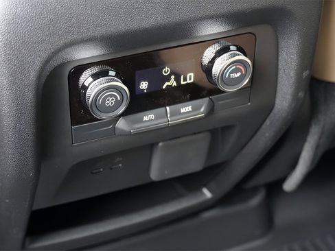 New 2026 Buick Enclave Preferred w/ Power Package image 27