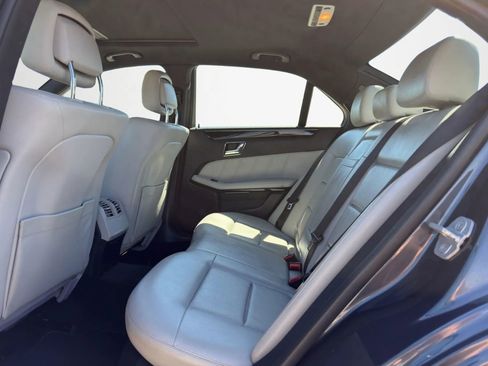 Used 2011 Mercedes-Benz E 350 4MATIC Sedan image 26