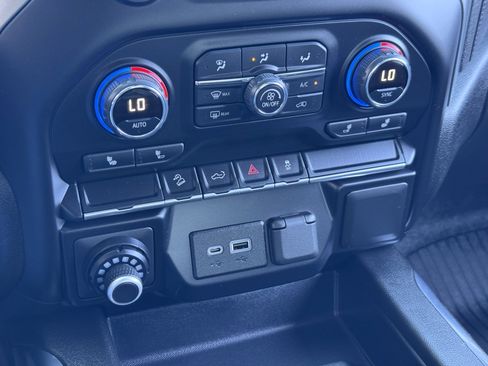 Used 2022 Chevrolet Silverado 1500 LT Trail Boss w/ Bed Protection Package image 32