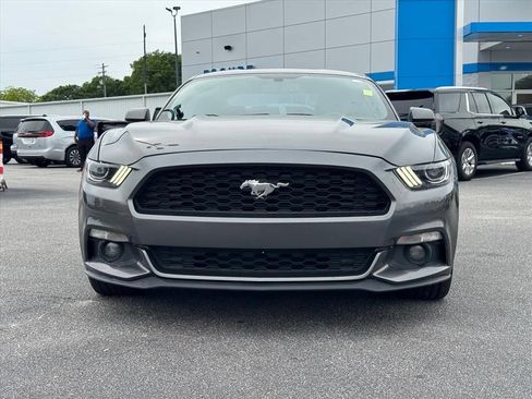 Used 2017 Ford Mustang Coupe RWD image 8