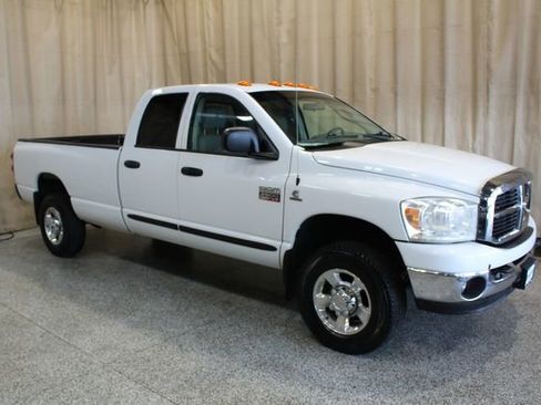 Used 2007 Dodge Ram 2500 Truck SLT image 2