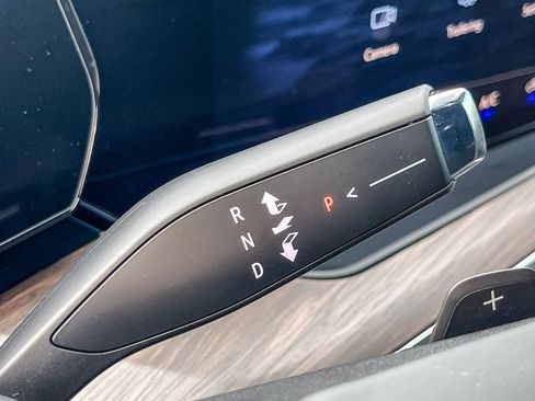 Used 2026 Chevrolet Suburban LS image 19