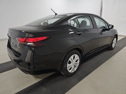 Used 2025 Nissan Versa S w/ Trunk Package FWD image 2