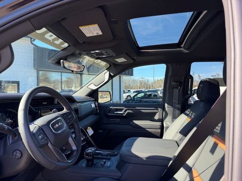 New 2026 GMC Sierra 1500 AT4 w/ AT4 Premium Package AWD/4WD image 15
