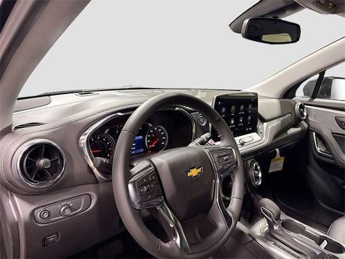 New 2026 Chevrolet Blazer LT image 12