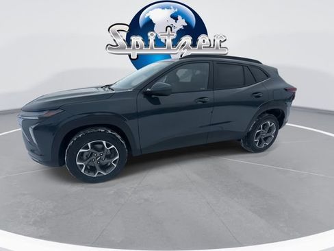 New 2026 Chevrolet Trax LT w/ Driver Confidence Package image 4