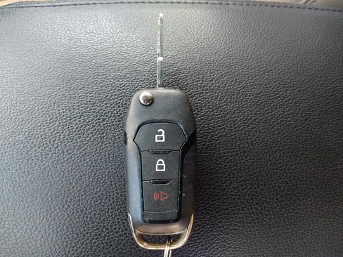 Used 2017 Ford Explorer 4WD image 32