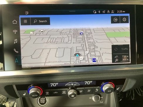 Used 2023 Audi Q3 2.0T Premium Plus w/ Premium Plus Package image 22