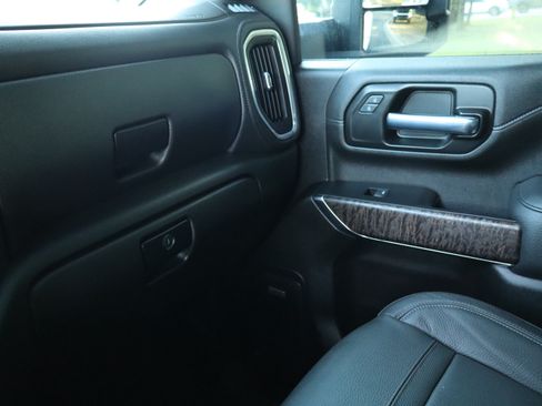 Used 2022 GMC Sierra 3500 Denali AWD/4WD image 42