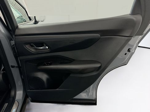 Used 2023 Nissan Ariya ENGAGE image 31