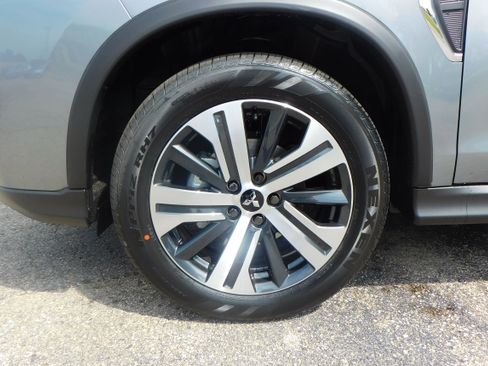 New 2025 Mitsubishi Outlander Sport SE image 3