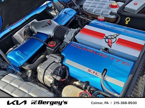 Used 2000 Chevrolet Corvette Convertible w/ Performance Handling Pkg image 29