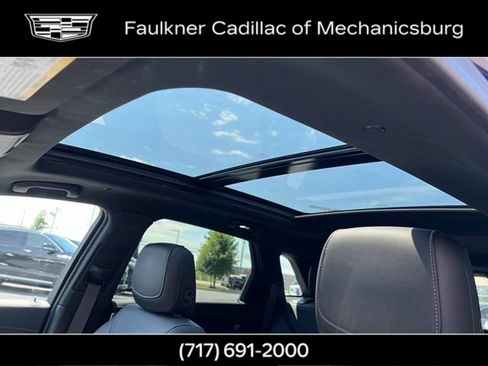 Used 2023 Cadillac XT5 Premium Luxury w/ Technology Package AWD/4WD image 19