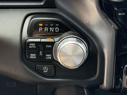 Used 2024 RAM 1500 Laramie AWD/4WD image 25
