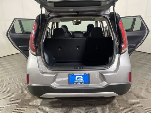 Used 2023 Kia Soul S FWD image 20