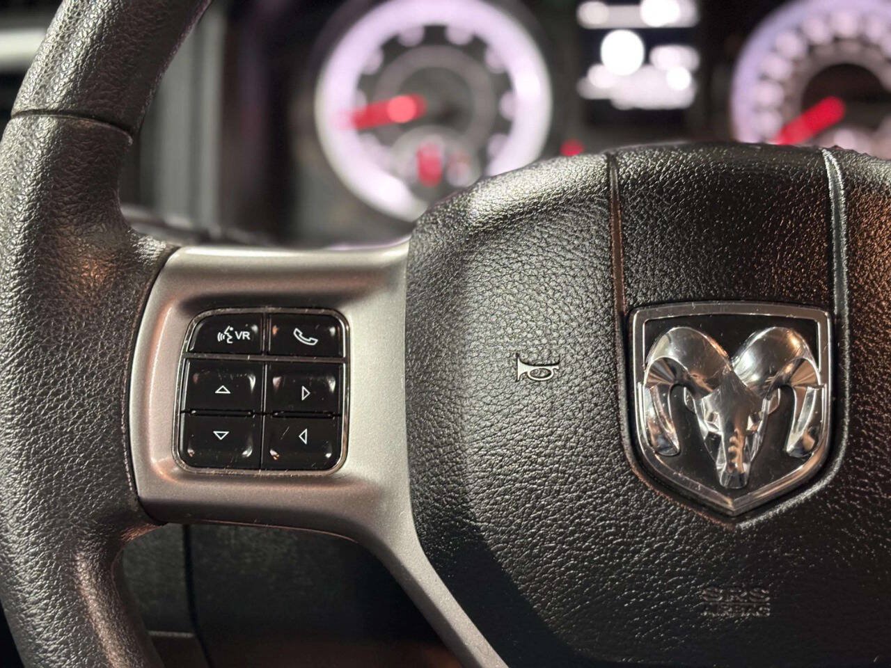 Used 2022 RAM 1500 Classic SLT w/ Protection Group AWD/4WD image 30