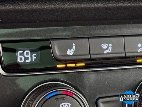 Used 2021 Volkswagen Tiguan SE R-Line image 19