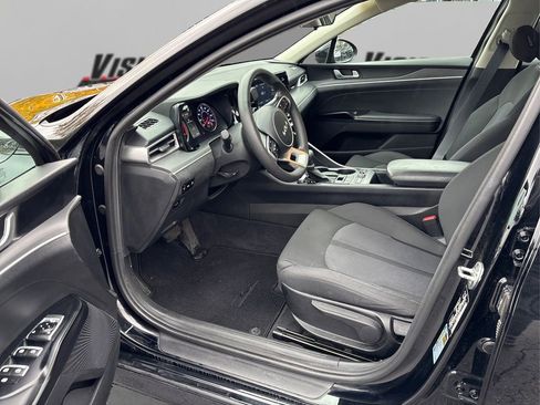 Used 2022 Kia K5 LXS image 9