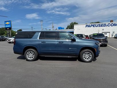 New 2026 Chevrolet Suburban LT