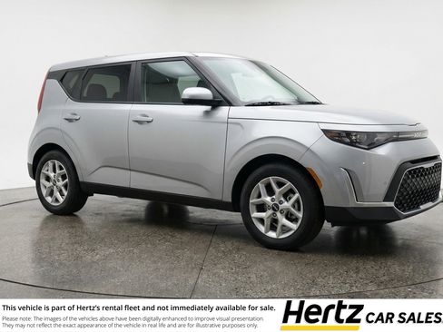 Used 2025 Kia Soul LX w/ LX Technology Package FWD image 1