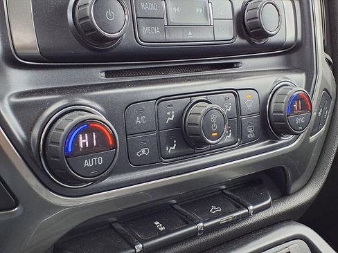 Used 2018 Chevrolet Silverado 1500 LT w/ All Star Edition image 26