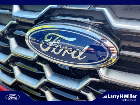 New 2025 Ford Explorer Platinum w/ LUX Leather Package image 23