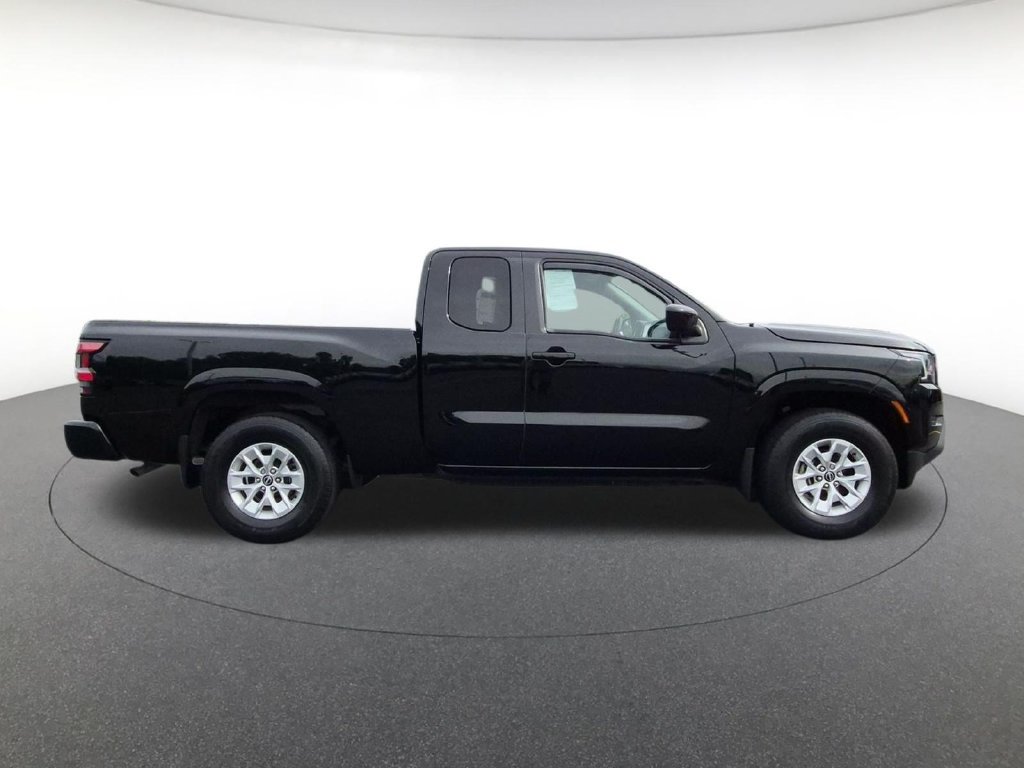 Used 2024 Nissan Frontier SV RWD image 4