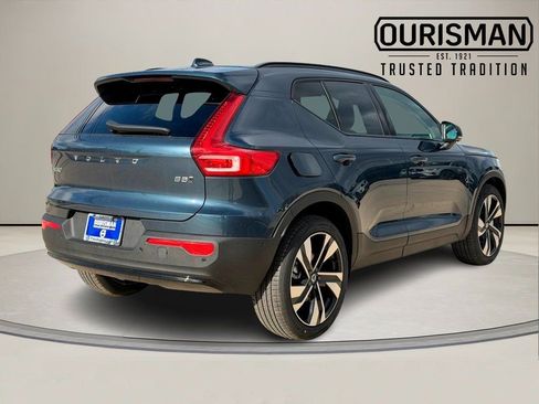New 2026 Volvo XC40 B5 Ultra w/ Protection Package Premier image 7