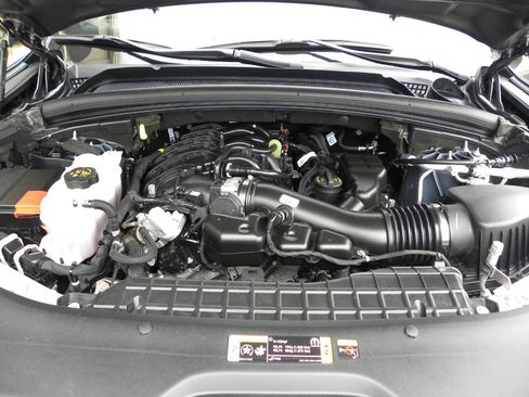 Used 2024 Jeep Grand Cherokee Altitude AWD/4WD image 20