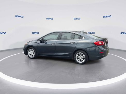 Used 2018 Chevrolet Cruze LT FWD image 6