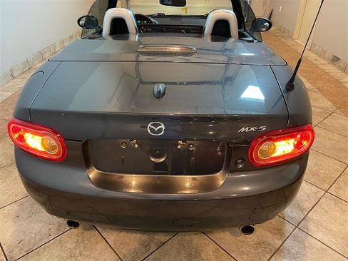 Used 2014 MAZDA MX-5 Miata Grand Touring w/ Premium Package image 42