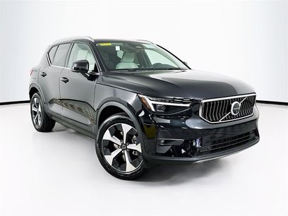 Used 2025 Volvo XC40 B5 Plus w/ Protection Package Premier