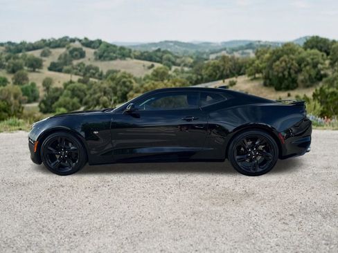Used 2023 Chevrolet Camaro LT RWD image 5
