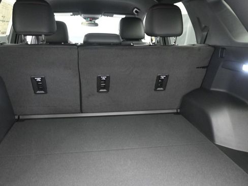 New 2027 Chevrolet Equinox RS w/ Convenience Package III AWD/4WD image 11