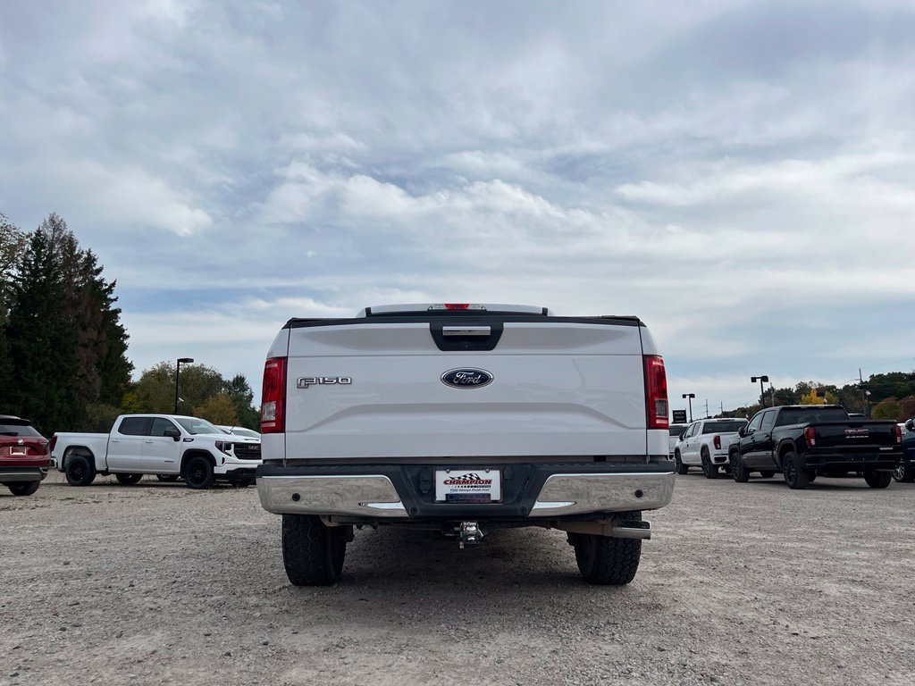 Used 2015 Ford F150 XLT w/ Equipment Group 302A Luxury RWD image 11