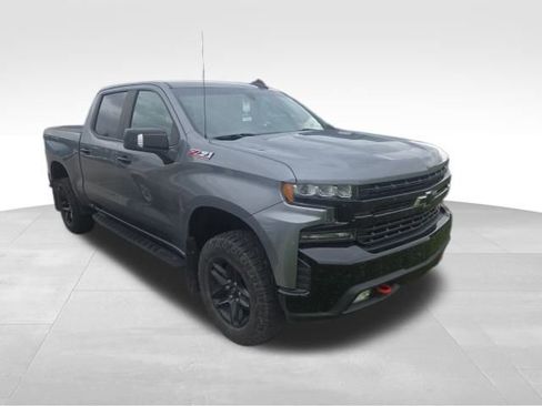 Used 2022 Chevrolet Silverado 1500 LT Trail Boss image 3
