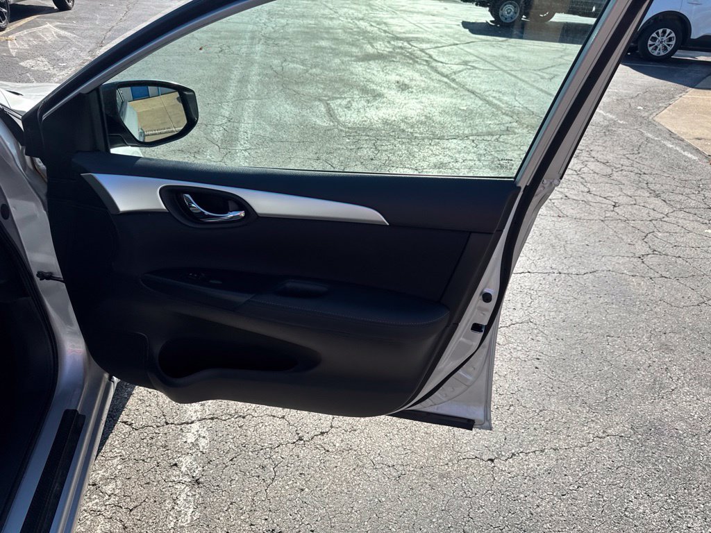 Used 2017 Nissan Sentra S FWD image 28