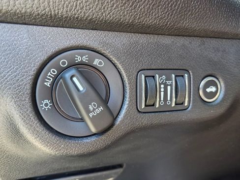 Used 2019 Dodge Challenger R/T w/ Blacktop Package RWD image 29