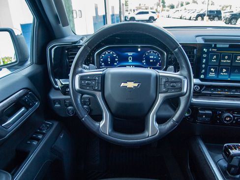 Used 2023 Chevrolet Silverado 1500 LTZ w/ LTZ Premium Package AWD/4WD image 20