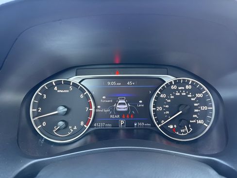 Used 2025 Nissan Altima 2.5 SV FWD image 22