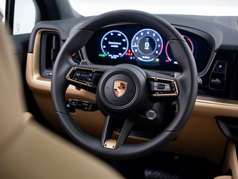 New 2026 Porsche Cayenne AWD/4WD image 12